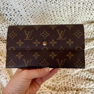 Louis Vuitton International Wallet Porte Tresor Monogram Canvas Trifold 0074